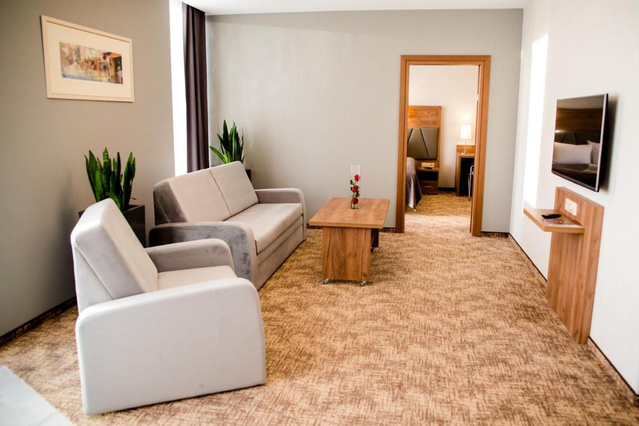 Apart Hotel 12 Rzeszów Kültér fotó
